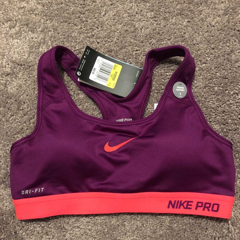 Nike pro sports bra